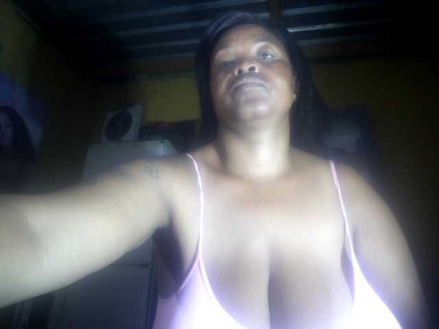 Melonboobs1's BongaCams show and profile