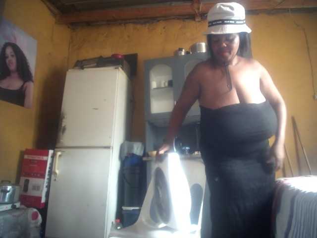 Melonboobs1's BongaCams show and profile