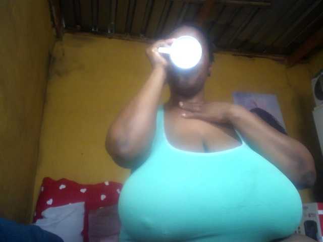 Melonboobs1's BongaCams show and profile