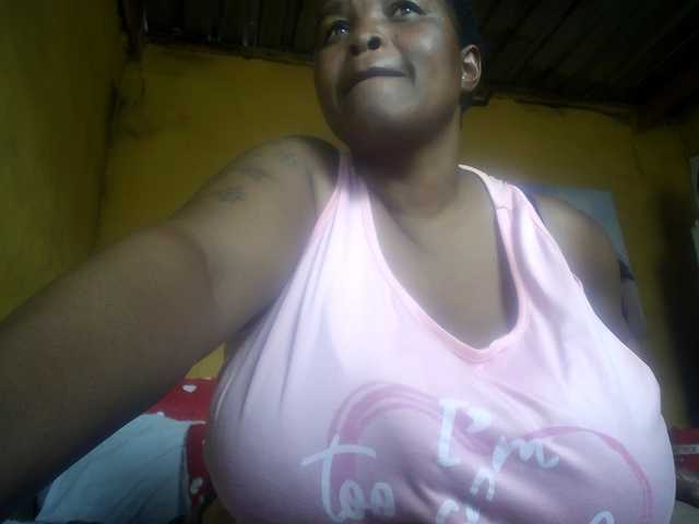 Melonboobs1's BongaCams show and profile