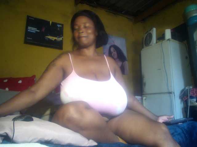 Melonboobs1's BongaCams show and profile