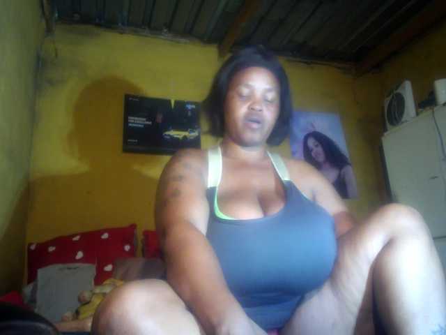 Melonboobs1's BongaCams show and profile