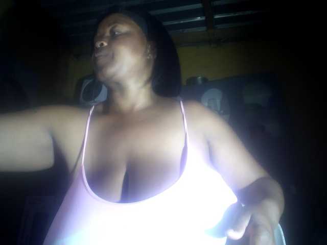 Melonboobs1's BongaCams show and profile