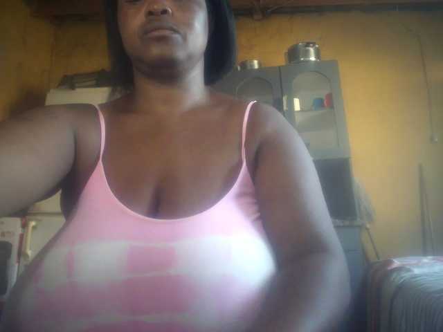 Melonboobs1's BongaCams show and profile