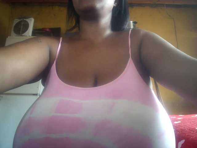 Melonboobs1's BongaCams show and profile