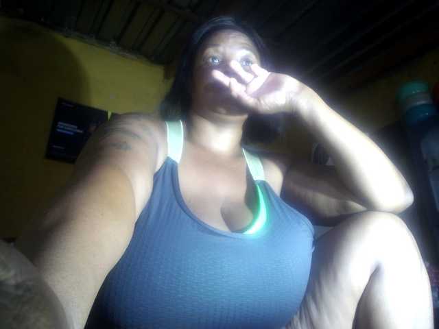 Melonboobs1's BongaCams show and profile