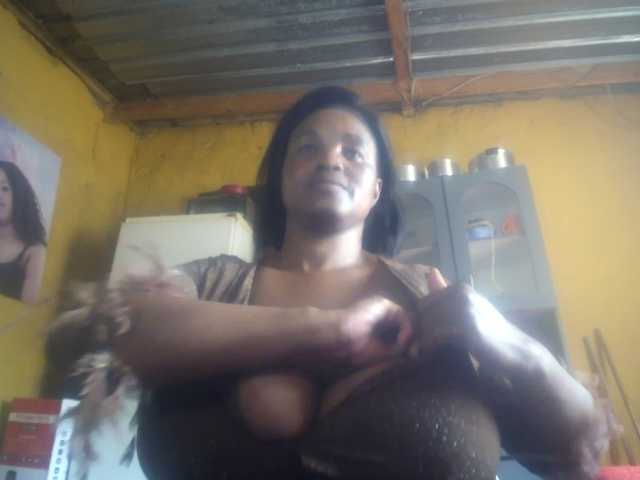 Melonboobs1's BongaCams show and profile