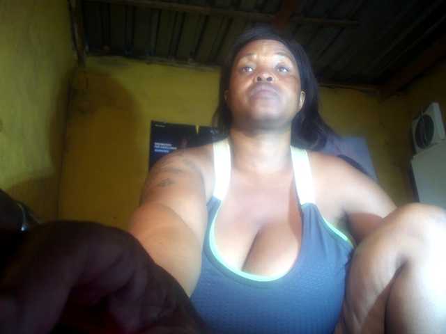 Melonboobs1's BongaCams show and profile