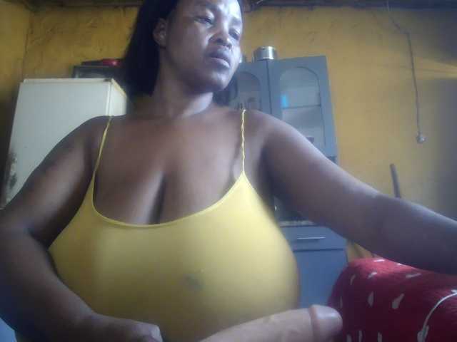 Melonboobs1's BongaCams show and profile