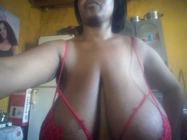 Melonboobs1's BongaCams show and profile