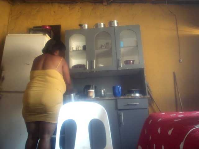 Melonboobs1's BongaCams show and profile