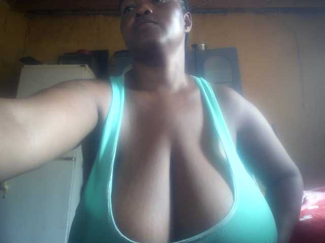 Melonboobs1's BongaCams show and profile