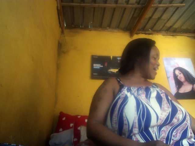 Melonboobs1's BongaCams show and profile