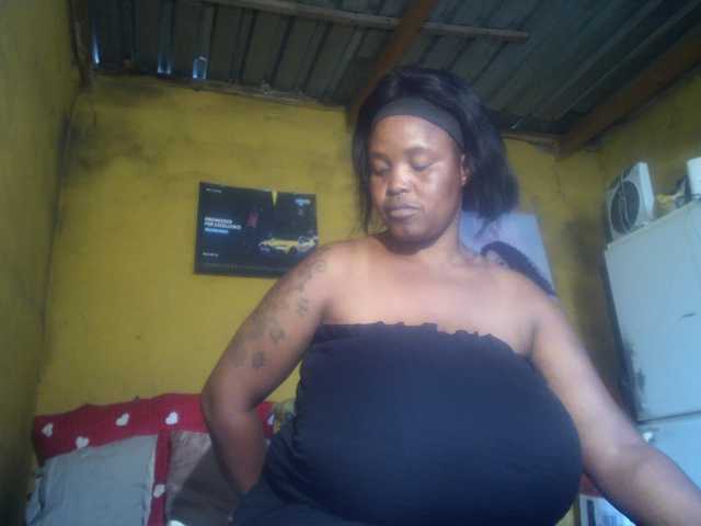 Melonboobs1's BongaCams show and profile