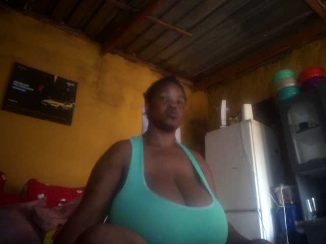 Melonboobs1's BongaCams show and profile