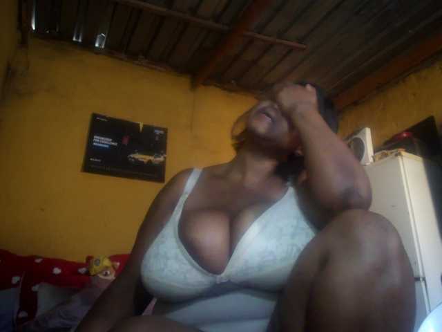 Melonboobs1's BongaCams show and profile