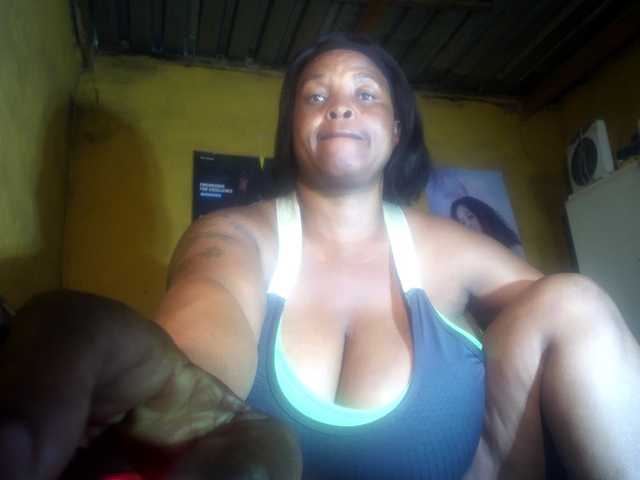 Melonboobs1's BongaCams show and profile