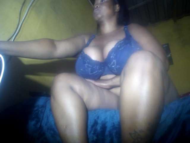 Melonboobs1's BongaCams show and profile