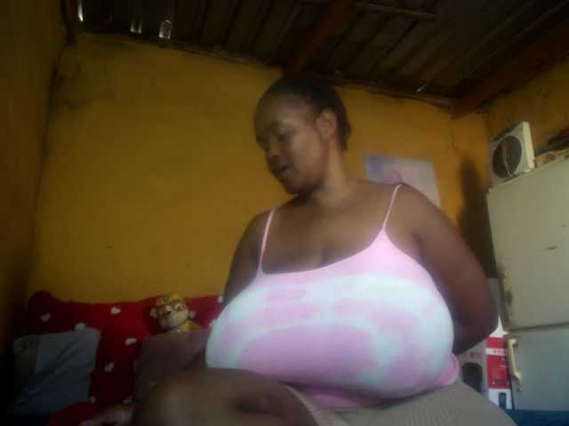 Melonboobs1's BongaCams show and profile