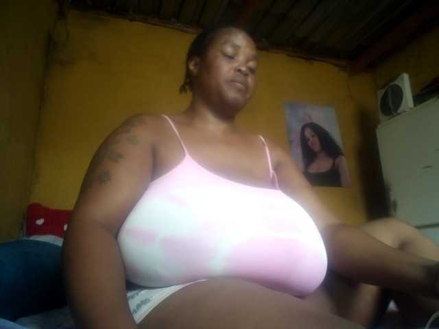 Melonboobs1's BongaCams show and profile