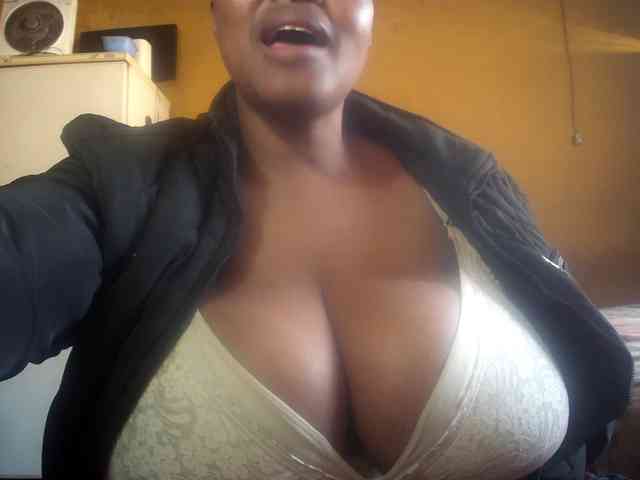 Melonboobs1 webcam