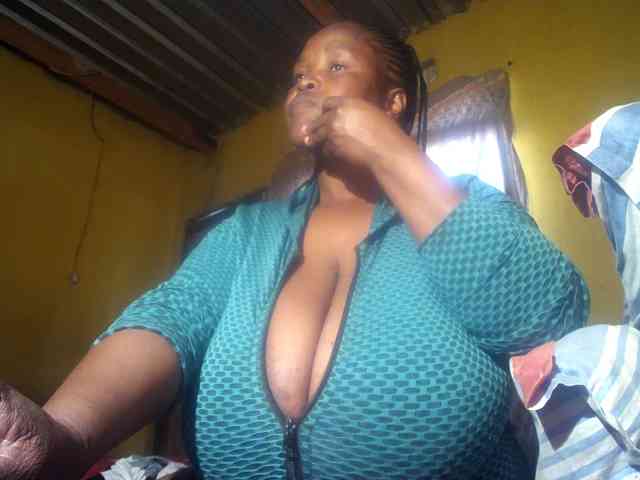 Melonboobs1 webcam