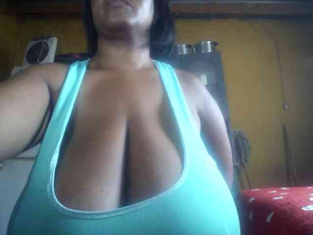 Melonboobs1 webcam