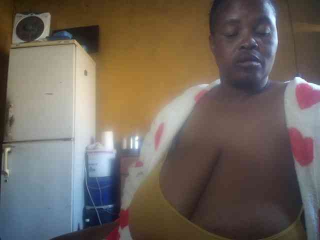 Melonboobs1 webcam