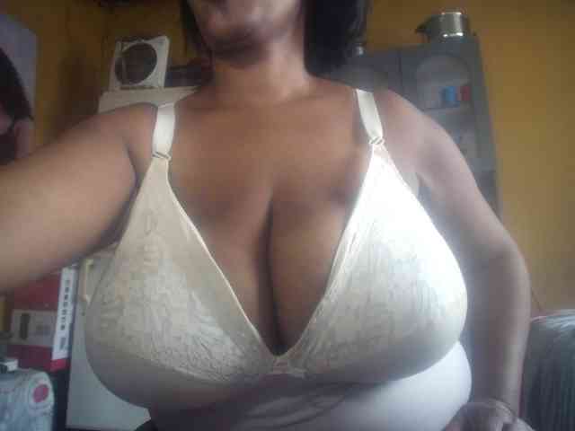 Melonboobs1 webcam