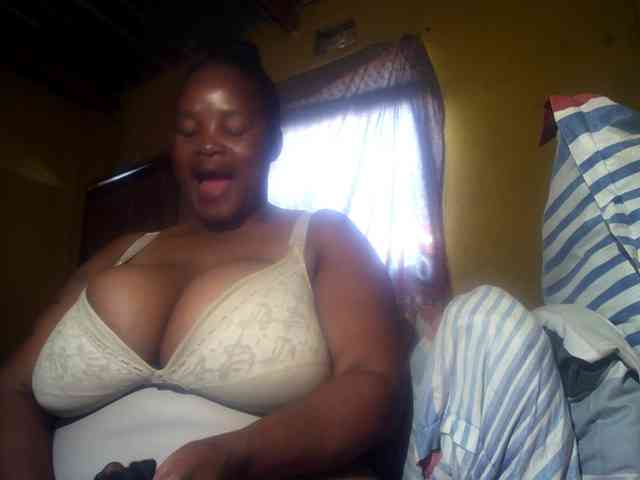 Melonboobs1 webcam