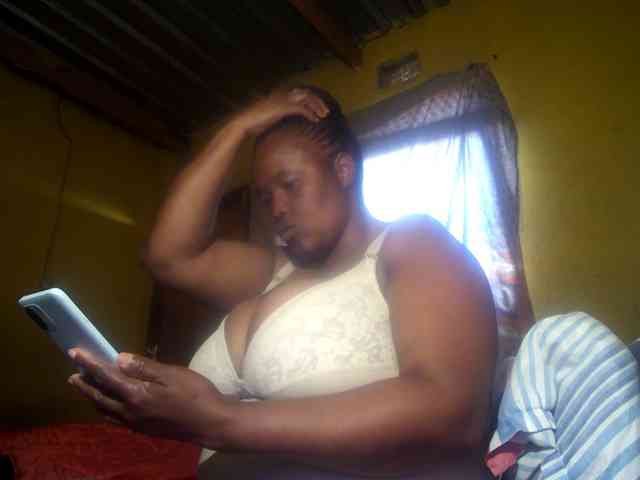 Melonboobs1 webcam