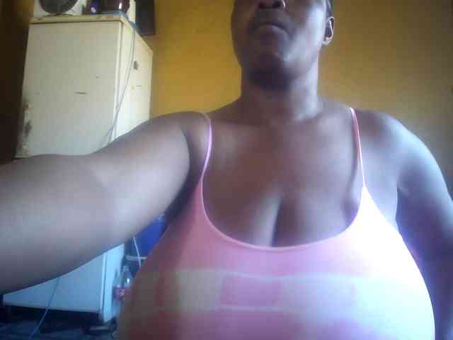 Melonboobs1 webcam