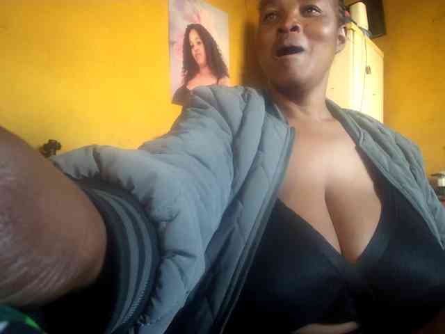Melonboobs1 webcam