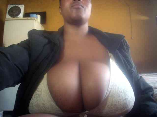Melonboobs1 webcam