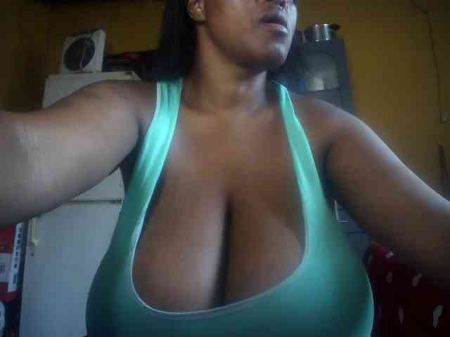 Melonboobs1 webcam