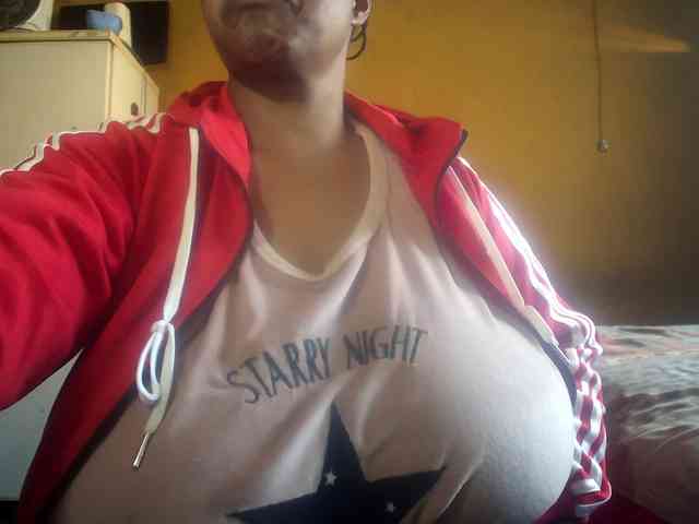 Melonboobs1 webcam