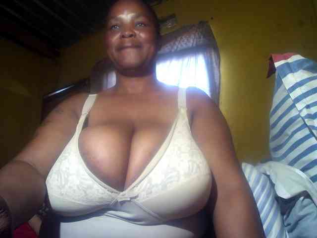 Melonboobs1 webcam