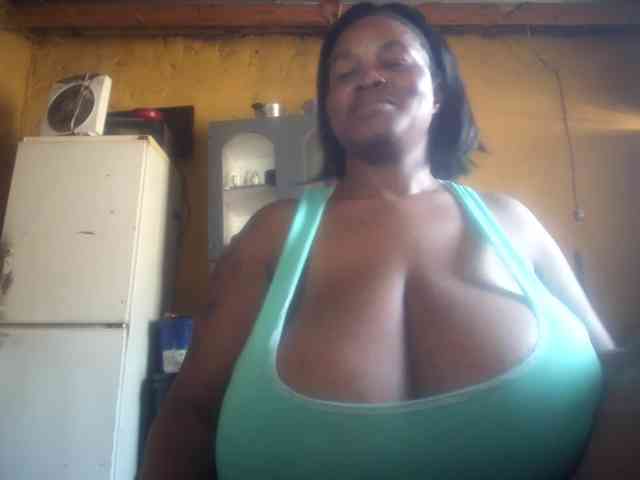 Melonboobs1 webcam
