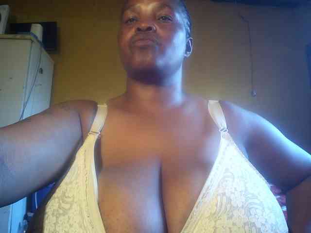 Melonboobs1 webcam