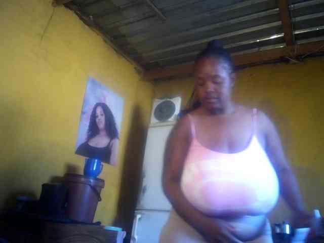 Melonboobs1 webcam