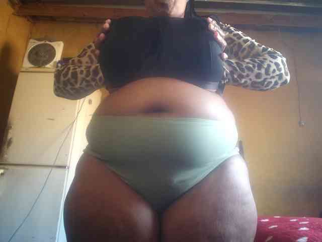 Melonboobs1 webcam
