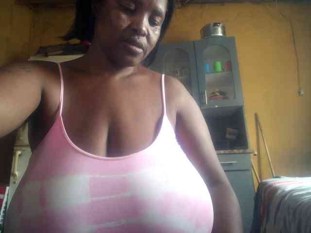 Melonboobs1 webcam