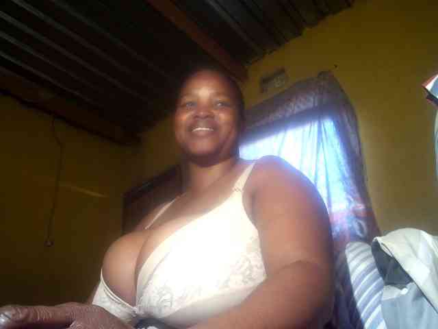 Melonboobs1 webcam
