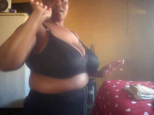 Melonboobs1 webcam