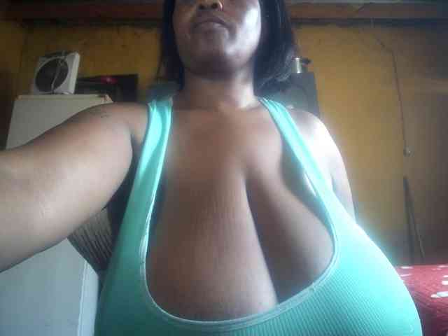 Melonboobs1 webcam