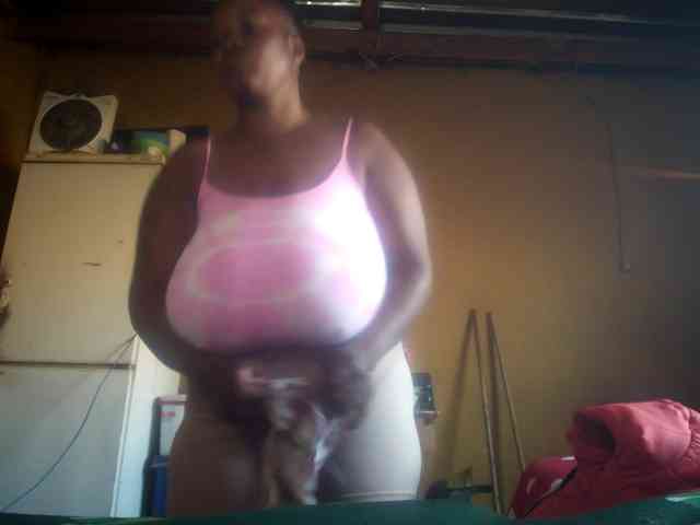 Melonboobs1 webcam