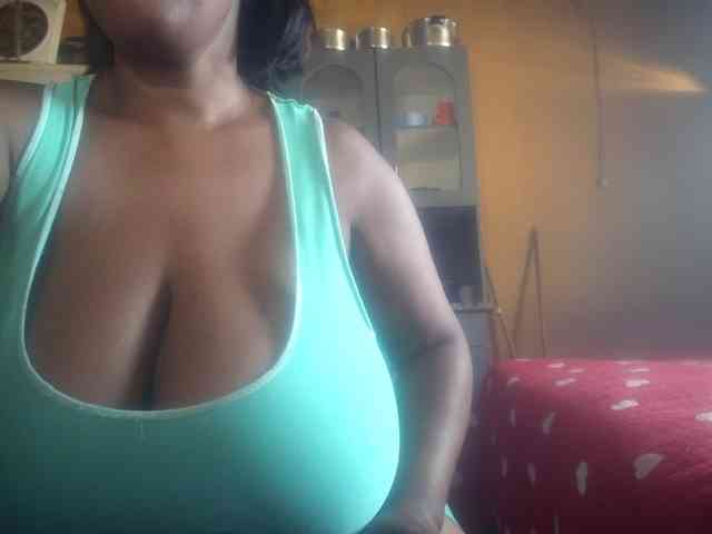 Melonboobs1 webcam