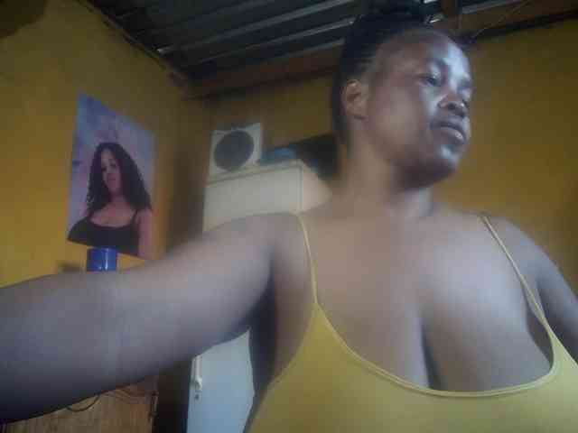 Melonboobs1 webcam
