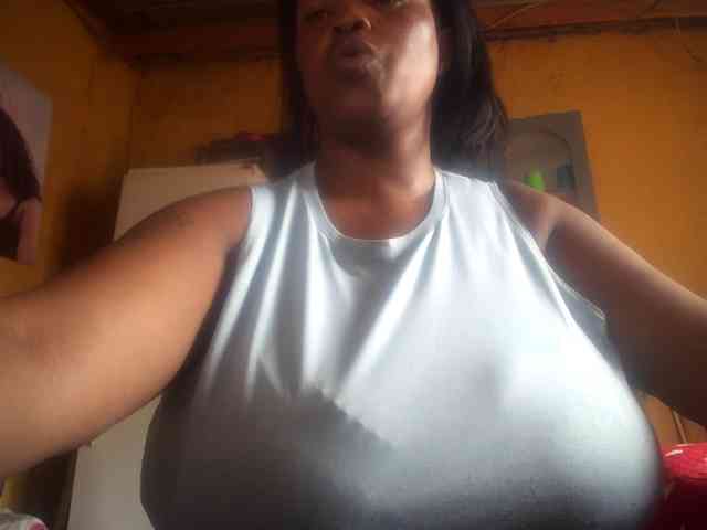 Melonboobs1 Live Webcam on BongaCams