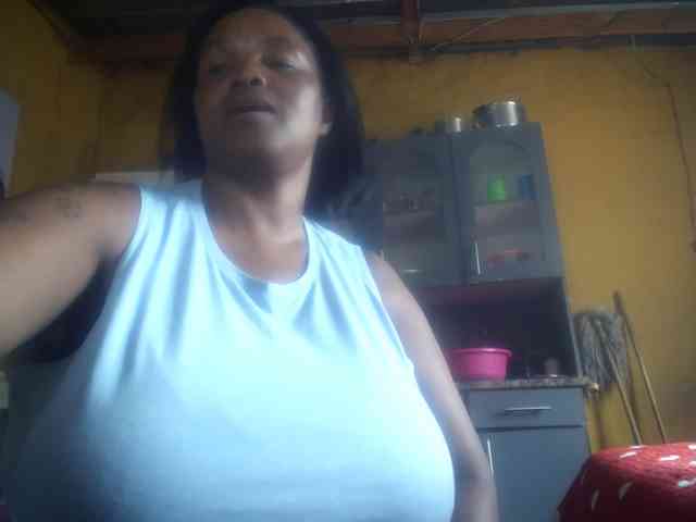 Melonboobs1 Live Webcam on BongaCams